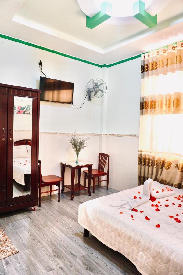 Lime Hostel - Ninh Kieu Center カントー エクステリア 写真